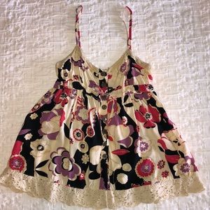 Valija Gitana Boho Floral Top